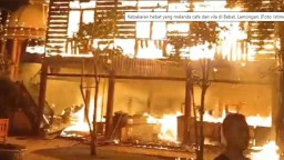 Baca juga : 3 Korban Tewas Kebakaran Kafe di Babat Lamongan Belum Diketahui Identitasnya