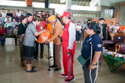 Baca juga : Bupati Adi Arnawa Bantu Veteran, Lansia dan Penyandang Disabilitas