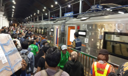 Baca juga : KAI Daop 8 Layani 366.558 Penumpang Angkutan Lebaran Hingga H-2