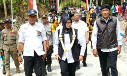 Baca juga : Korupsi DAM Kali Bentak, Rumah Keluarga Eks Bupati Blitar Mak Rini Diobok-Obok Kejaksaan, Mantan Wabup Siap Bersaksi