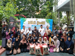 Baca juga : Semarak Ramadan, Kauje Lamongan Salurkan 300 Kg Beras ke Panti Asuhan