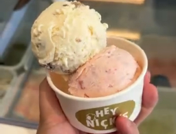 Baca juga : Stan Es Krim Beralkohol Disegel Satpol PP Surabaya