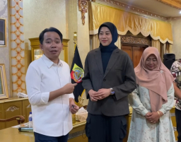 Baca juga : Megawati "Megatron" Pulang ke Indonesia, Cedera Bisa Pulih Dua Bulan dan Bantah Ibu Sakit