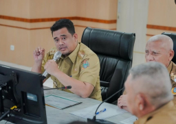 Baca juga : Gubernur Bobby Nasution Nonaktifkan Kadisperindag ESDM Plus 4 Pejabat Lainnya