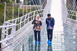 Baca juga : Gubernur Khofifah Optimis Jembatan Kaca Seruni Point Bromo  Perkuat Magnet Pariwisata Jawa Timur