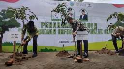 Baca juga : Sebar 5 Nilai Utama Keterbukaan Informasi Publik dengan Aksi Tanam Pohon Jambu