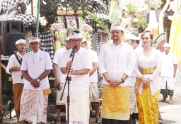 Baca juga : Bupati dan Wabup Badung Menghadiri Puncak Karya Ngenteg Linggih dan Tawur Agung Balik Sumpah di Pura Dalem Kediri