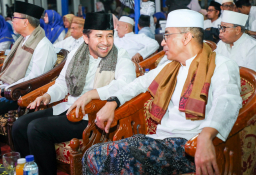 Baca juga : Harlah Ponpes SAQA ke-29, Wagub Emil Tegaskan Komitmen Tingkatkan Kesejahteraan Ponpes