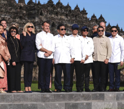 Baca juga : Dampingi Presiden Prabowo, Menteri Ekraf sambut Emmanuel Macron di Borobudur