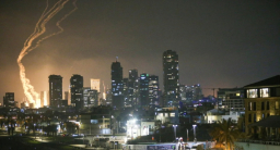 Baca juga : Serangan Israel Terhadap Iran, Kemlu dan KBRI Pantau 386 WNI