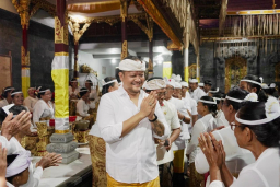 Baca juga : Wabup Badung Hadiri Karya Ngenteg Linggih di Pura Pesimpangan Batur, Punggul, Abiansemal