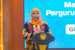Baca juga : Majelis Senat Akademik PTN BH se-Indonesia, Gubernur Khofifah Minta Konsep Perguruan Tinggi Disinergikan dengan Pemda
