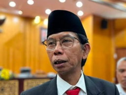 Baca juga : Ketua DPRD Surabaya Dukung Walikota Tertibkan Parkir Toko Modern Demi Kenyamanan Masyarakat