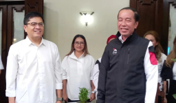 Baca juga : Jokowi Pamer Jaket PSI Logo Baru, Gajah Hitam Berkepala Merah