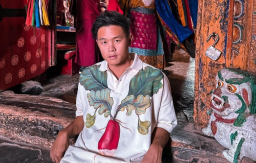 Baca juga : Desainer Arnold Putra Dibebaskan dari Penjara Myanmar, Dideportasi ke Bangkok
