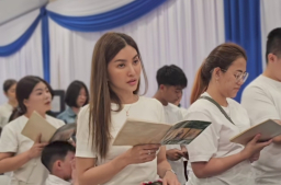 Baca juga : Ayah Sarwendah Dikremasi dan Abu Jenazah Dilarung di Laut Sesuai Feng Shui