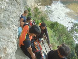Baca juga : WNA Terseret Arus Pantai Nusa Penida, Satu Orang Hilang