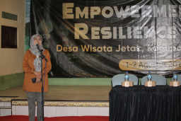 Baca juga : Disbudpar Jatim Beri Pelatihan Tata Kelola Wisata di Desa Wisata Jetak Probolinggo