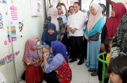 Baca juga : Penyuluhan TBC Terbanyak di Tingkat RW, Pemkot Surabaya Raih Rekor MURI