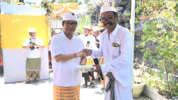 Baca juga : Bupati Badung Hadiri Upacara Melaspas di Pura Tirtha Campuhan Kuta dan Resmikan Monumen Kalpataru