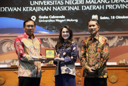 Baca juga : Dorong UMKM dan IKM Naik Kelas, Ketua Dekranasda Jatim Arumi Bachsin Gandeng Universitas Negeri Malang