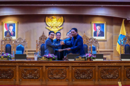 Baca juga : Rapat Paripurna DPRD Badung, Bupati Adi Arnawa Sampaikan Dua Raperda APBD 2026 dan Insentif Penanaman Modal