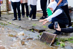 Baca juga : Gubernur Khofifah Tinjau Instalasi Budidaya Ikan Mas Punten Diskanla Jatim di Kota Batu, Kembangkan Benih Jutaan Ekor