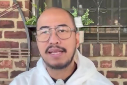 Baca juga : Komika Pandji Pragiwaksono Minta Maaf ke Masyarakat Toraja atas Materi Komedi Stand Up