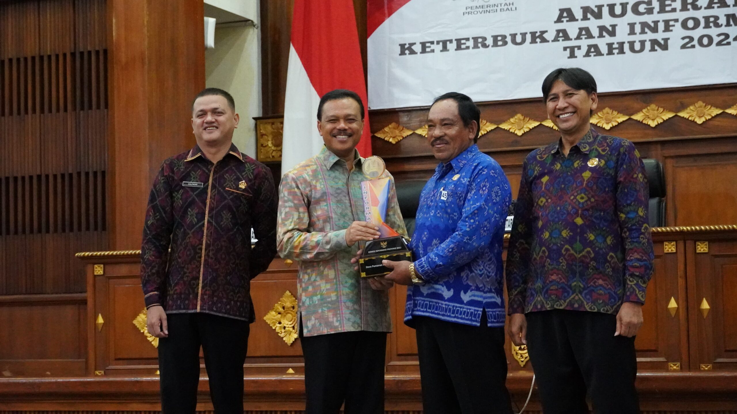 Komisi Informasi Provinsi Bali Anugerahkan 8 Kategori Penghargaan Keterbukaan Informasi Publik