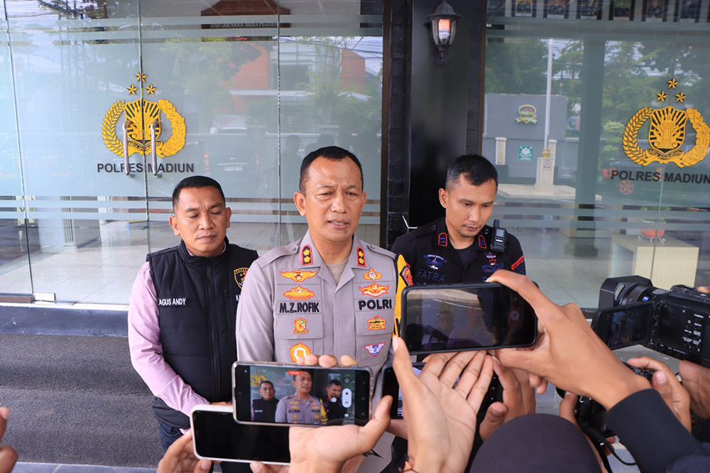 Paket Misterius Di Tol Madiun Bukan Bom