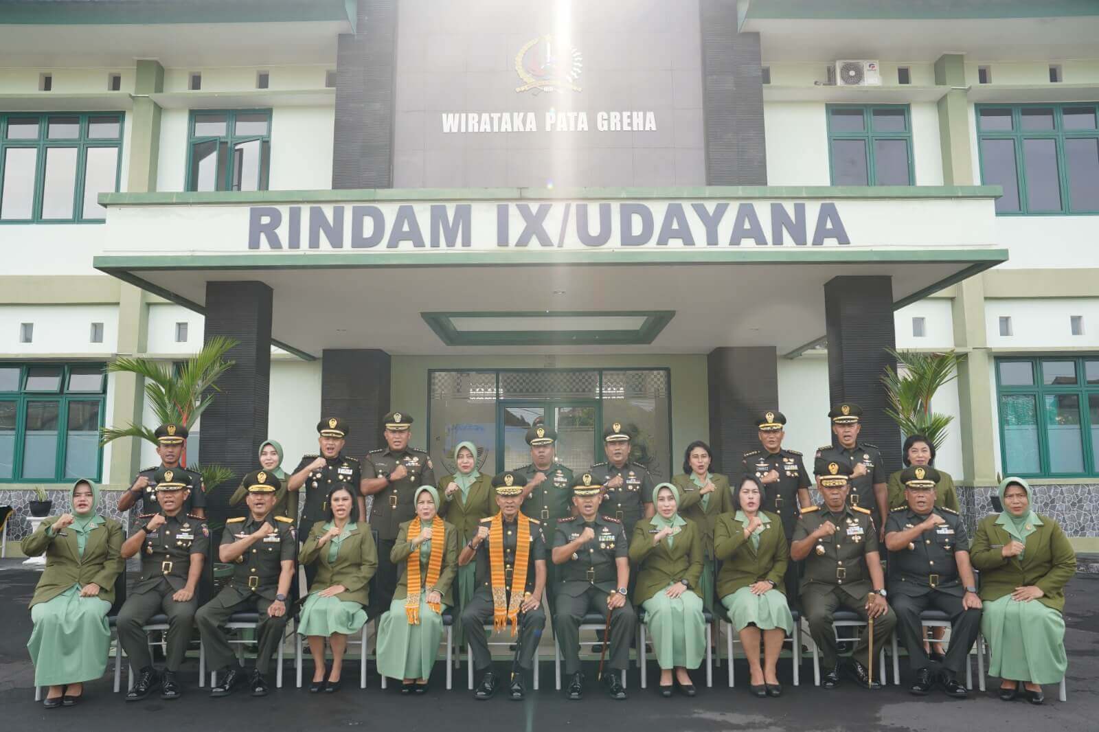 Pangdam Zamroni Tutup Dikmaba TNI AD TA 2024
