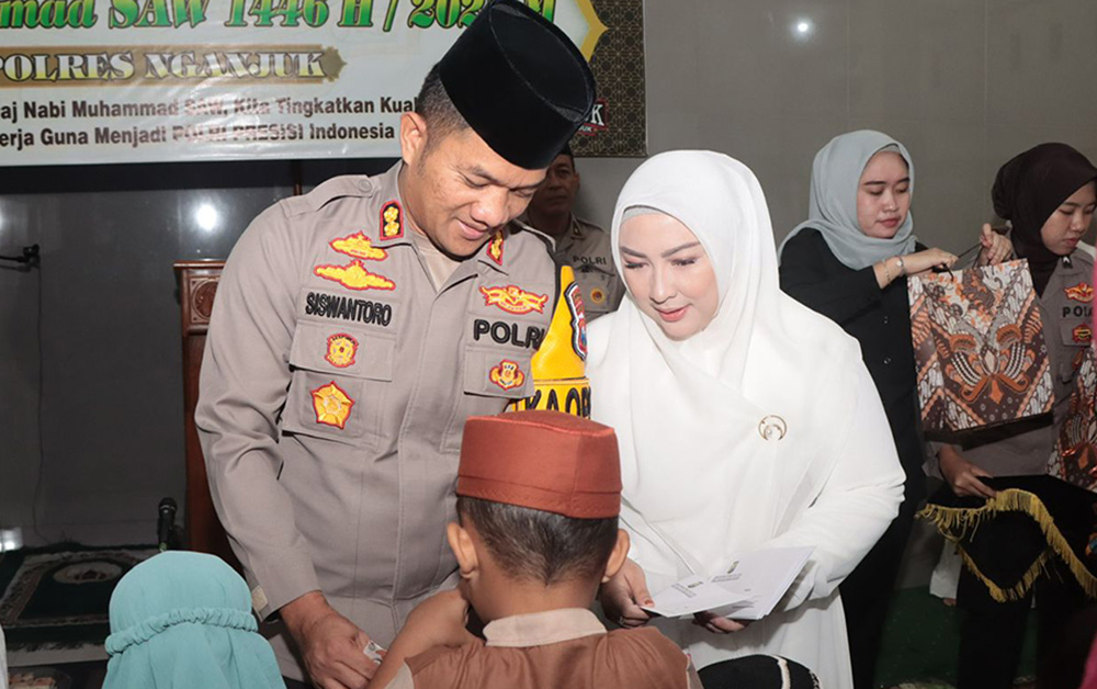 Peringati Isra' Mi'raj, Polres Nganjuk Santuni Yatim Piatu dan Dhuafa