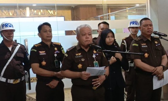 Kejagung Tahan 7 Tersangka Korupsi Tata Kelola Minyak Mentah
