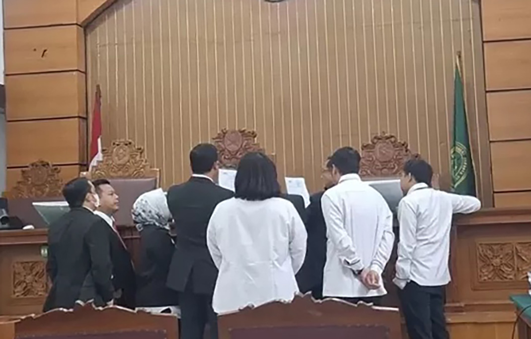 KPK Serahkan Bukti Suap Hasto Ke Hakim Praperadilan