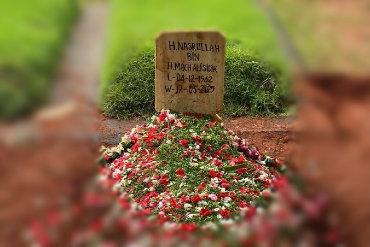 Pemakaman Mat Solar Diiringi Hujan dan Air Mata Keluarga