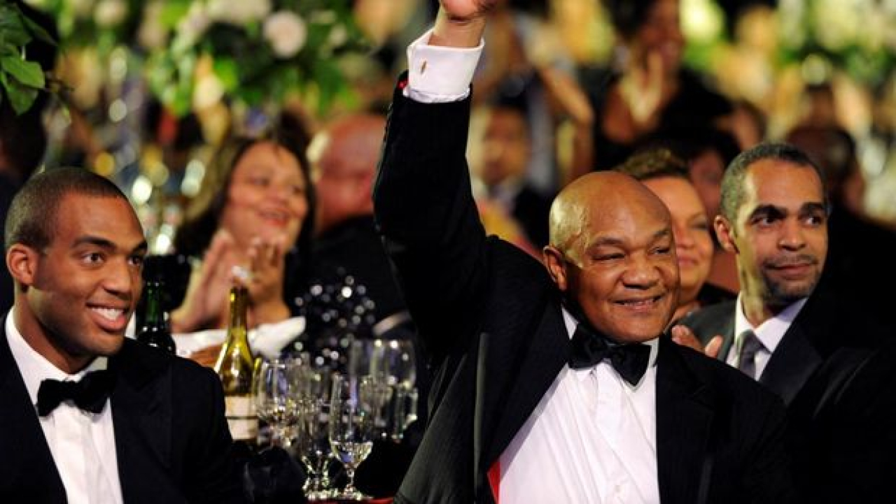 Mantan juara dunia tinju kelas berat, George Foreman meninggal dunia pada hari ini, Sabtu, 22 Maret 2025. (Foto: Reuters)