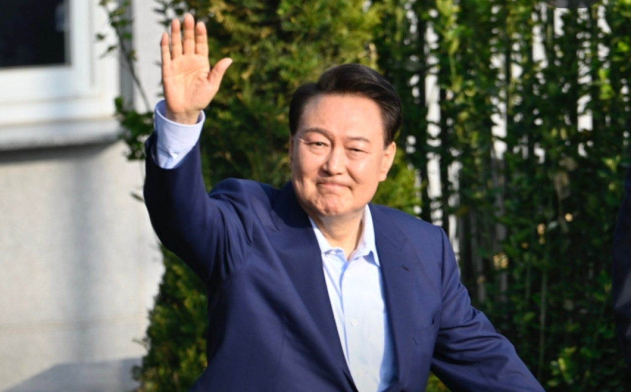 Yoon Suk Yeol Tinggalkan Rumah Dinas Presiden Korsel, Bawa 6 Anjing dan 5 Kucing