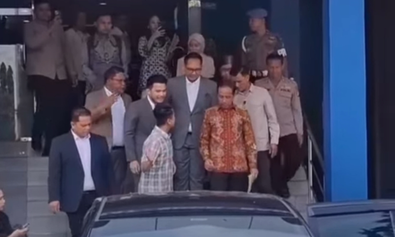 Jokowi Lapor Tuduhan Ijazah Palsu ke Polda Metro Jaya