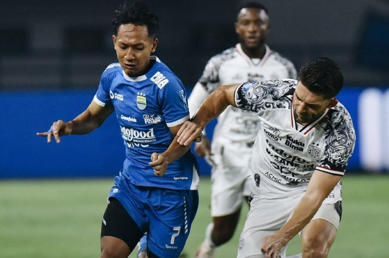 Gustavo Franca Antarkan Persib Kokoh di Puncak Klasemen Liga 1 Usai Kalahkan Bali United