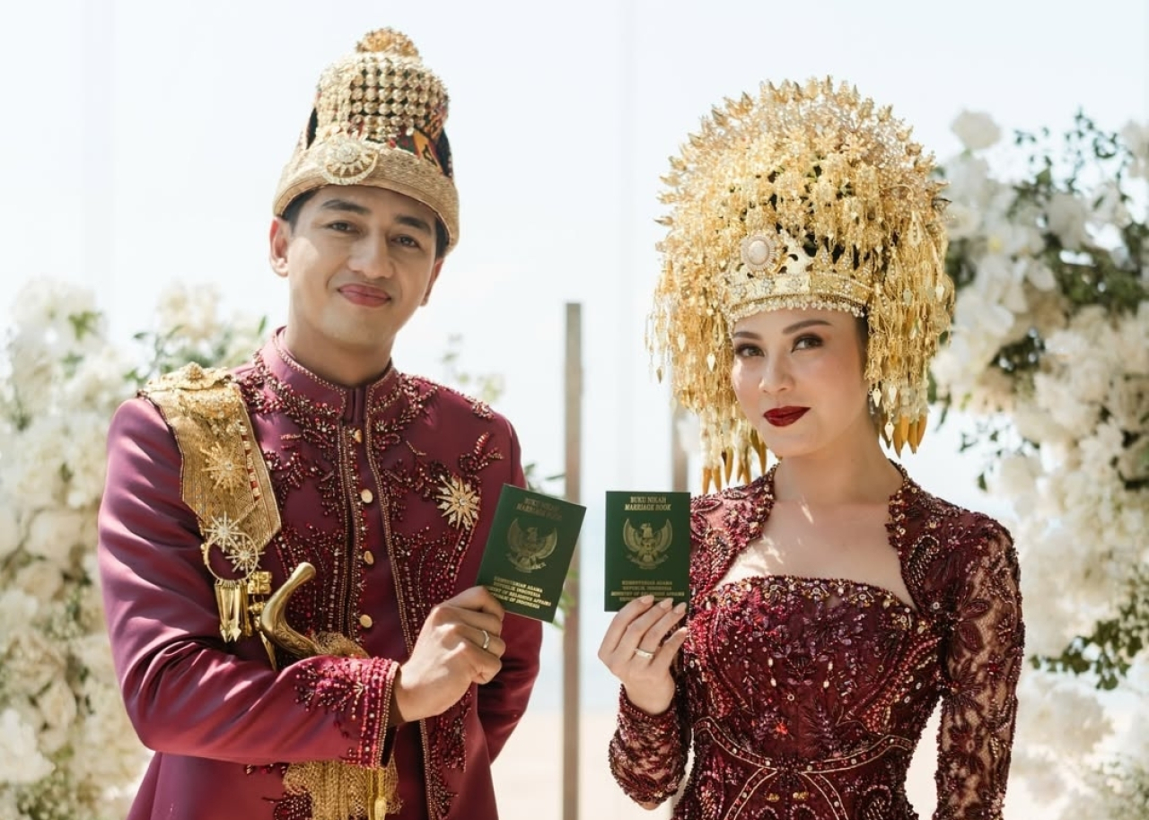 Harris Vriza dan Haviza Devi Anjani Menikah di Bali dengan Adat Aceh
