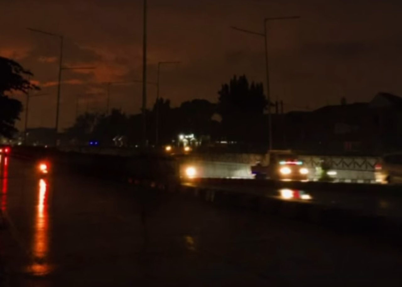 Giliran Bekasi Mati Lampu setelah Bali Gelap Gulita