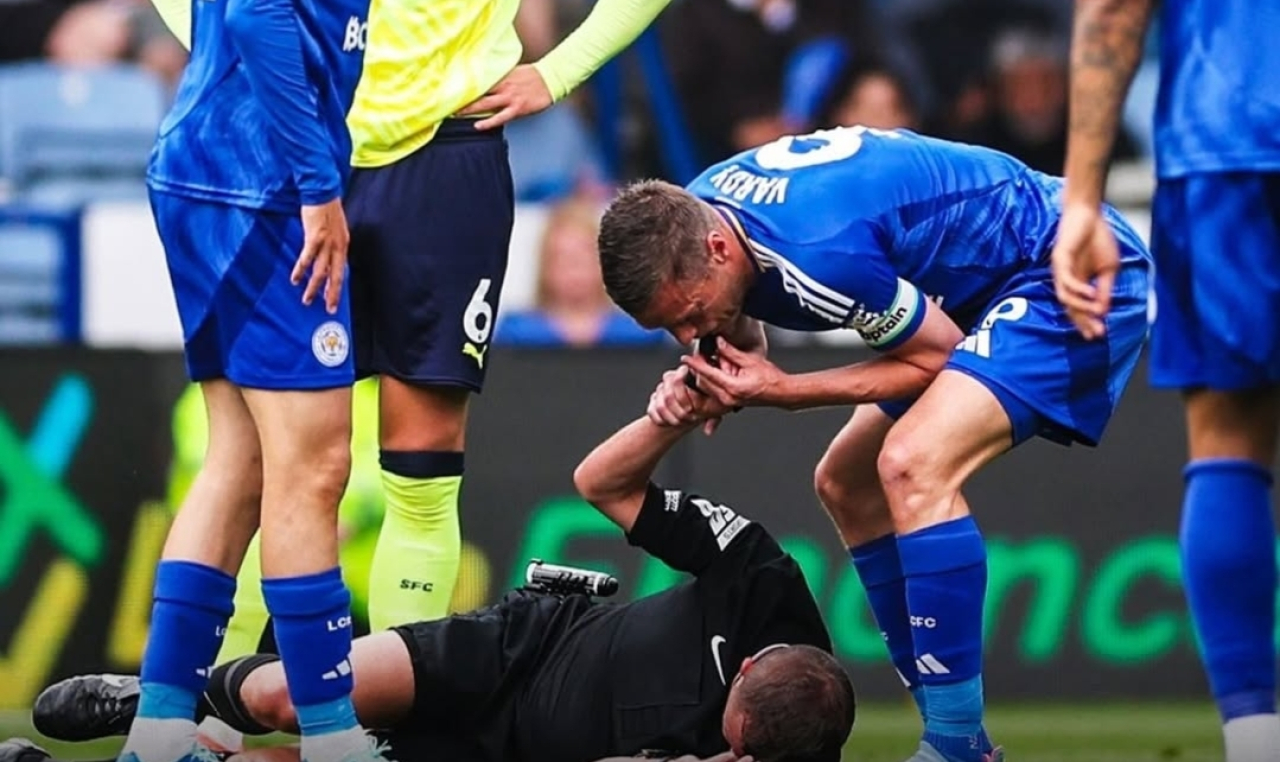 Jamie Vardy Jadi Wasit Dadakan Laga Leicester Vs Southampton di Liga Inggris