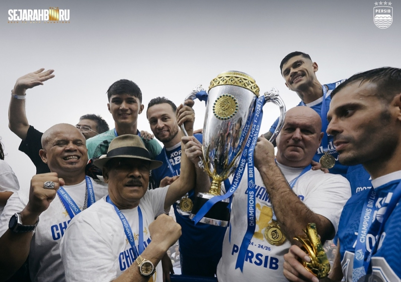 Pawai Persib Bandung Juara Liga 1 2024/2025