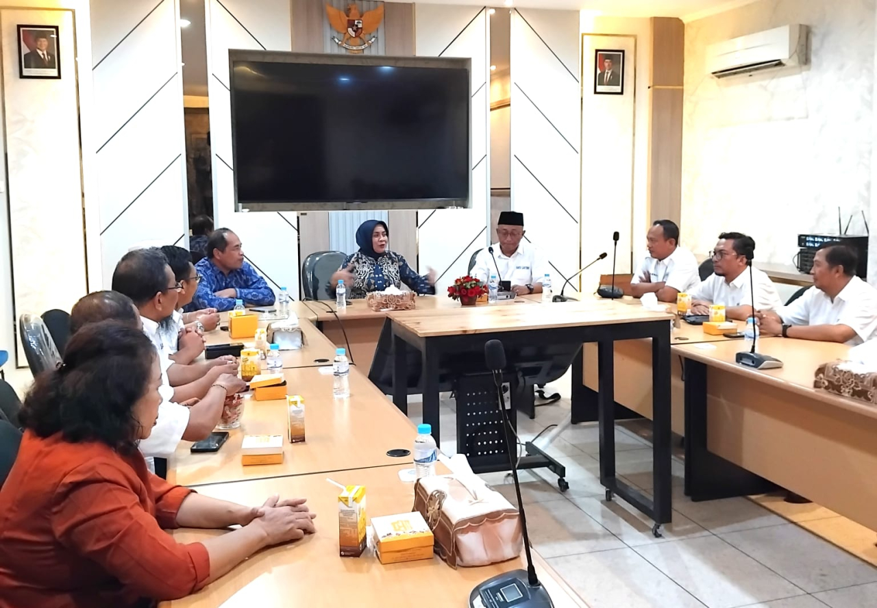 SMSI Jatim dan Rektor Unitomo Siap Berkolaborasi Kawal Eksistensi Media Massa