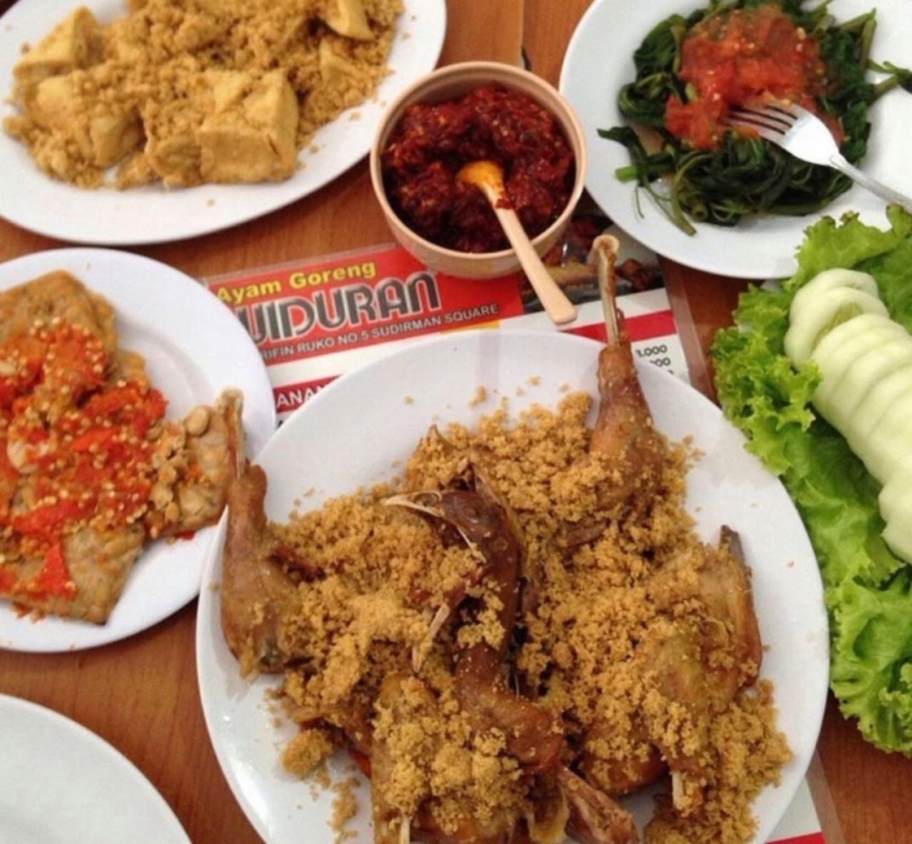 Menu Ayam Goreng Widuran Solo. (Foto: Instagram @ayamgorengwiduransolo)