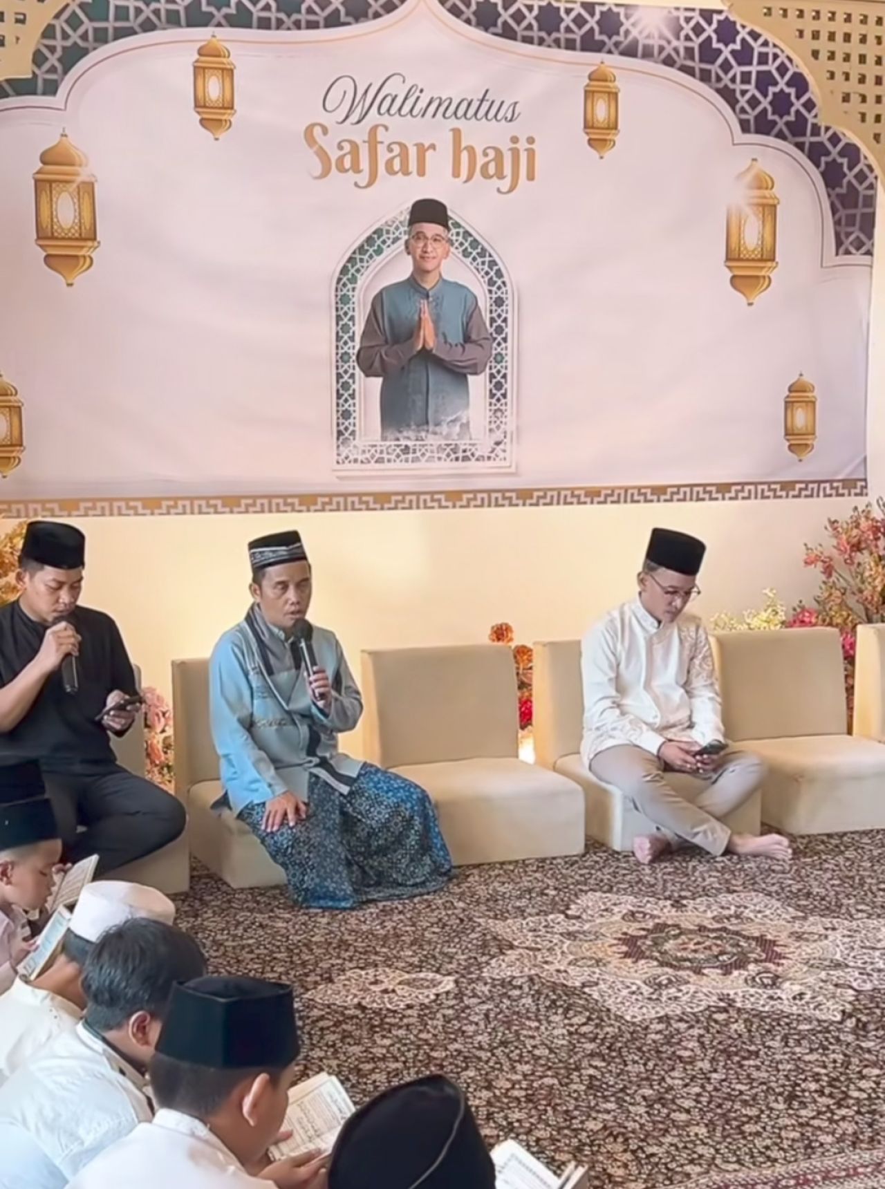 Ruben Onsu gelar walimatul safar haji jelang berangkat haji. (Foto: Tangkapan layar video)