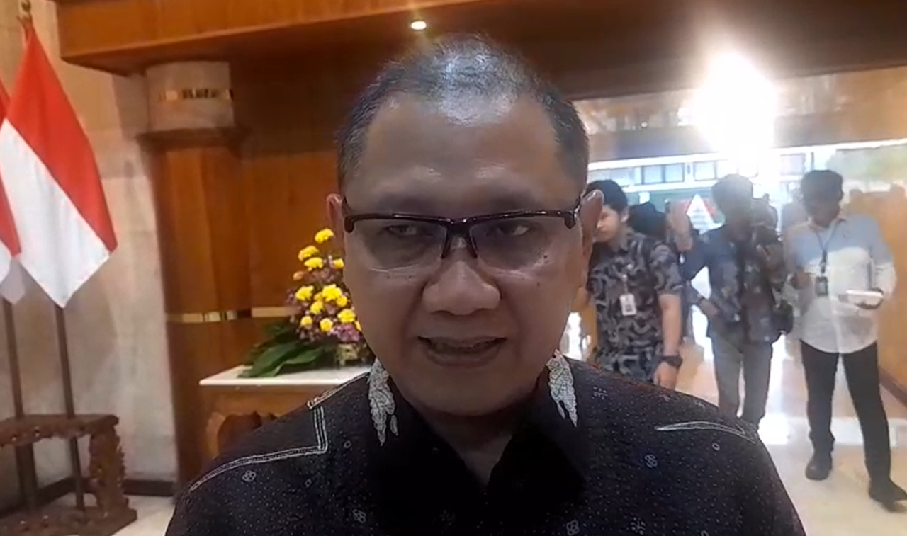 Diknas Siapkan Beasiswa untuk Calon Murid SMA/SMK yang Tidak Masuk Negeri