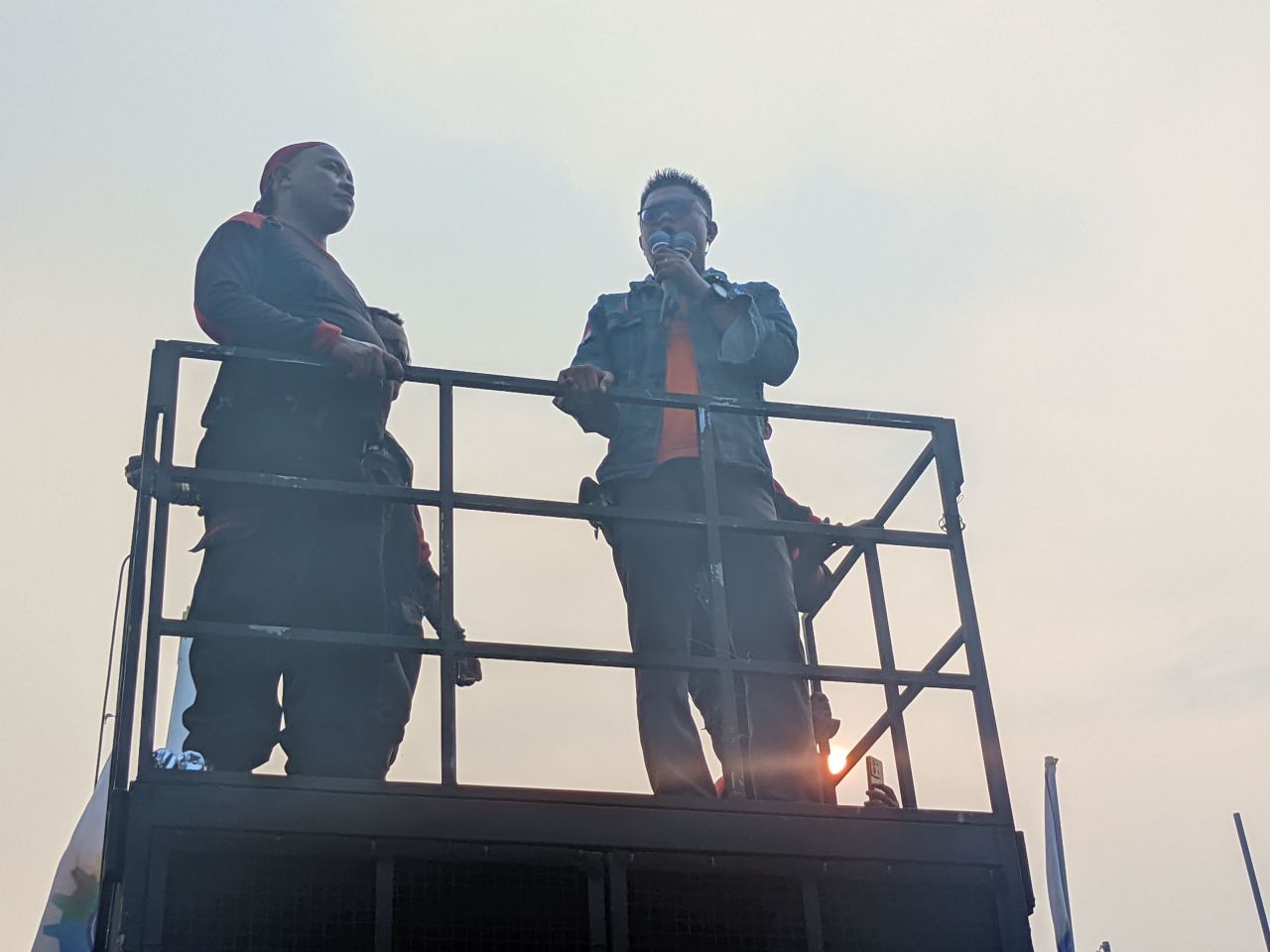 Nuruddin Hidayat saat orasi Mayday 2025