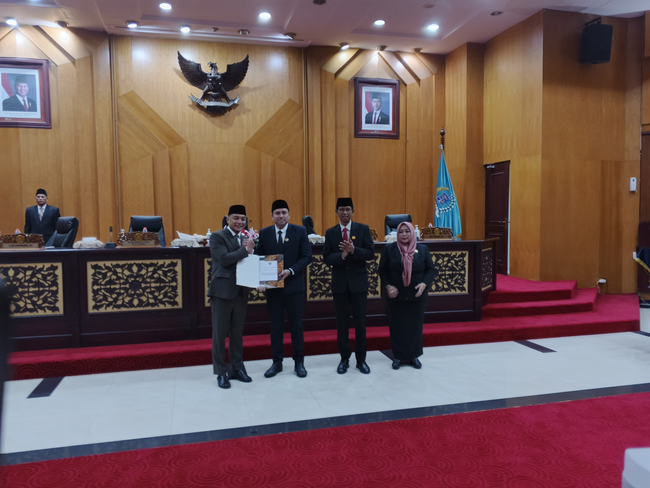 Tanggapan Walikota Eri Cahyadi Atas Pandangan Umum Fraksi Terkait Pertanggungjawaban APBD 2024