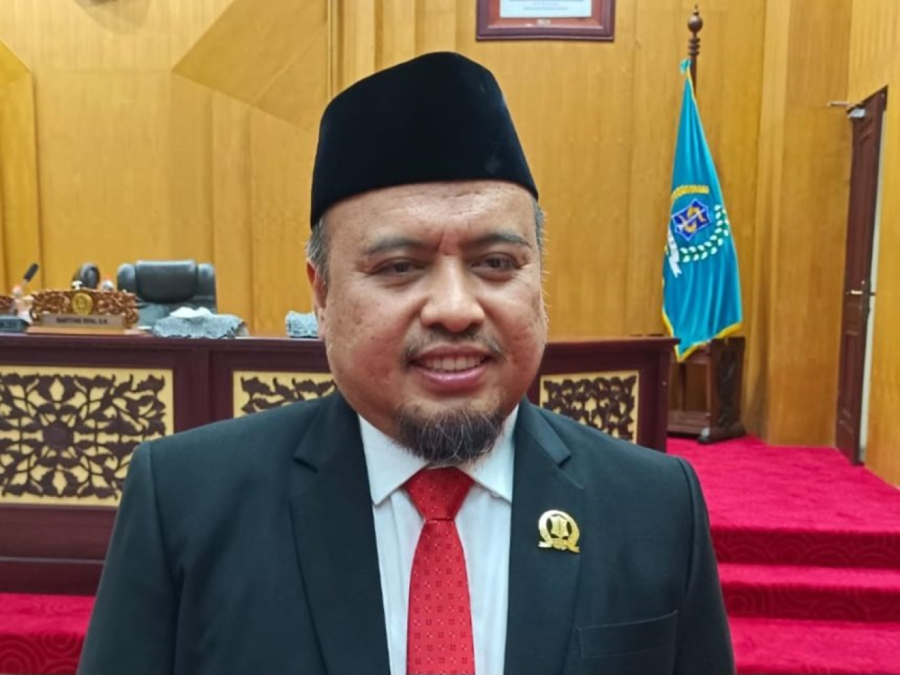 Daya Tampung Terbatas, DPRD Surabaya Imbau Warga Tidak Panik Hadapi SPMB SMP 2025